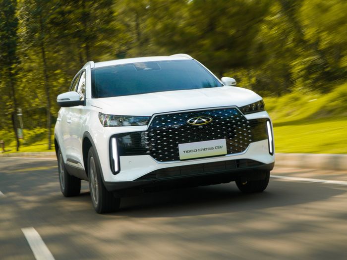 Chery Tiggo Cross, Chery Tiggo Cross Hybrid, Chery TIGGO Cross CSH Hybrid, Chery Tiggo Cross CSH Hybrid Comfort, SUV Hybrid Rp 200 Jutaan, SUV Hybrid Rp 200 Jutaan Meluncur di Ujung GIIAS 2025, Konsumsi BBM Tembus 30,3 Km/Liter