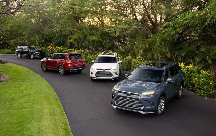 Amerika Serikat, crossover, mobil baru, Toyota Kijang Innova Zenix, Toyota Grand Highlander, Versi Baru Kakak Toyota Kijang Innova Zenix Meluncur, Segini Harganya