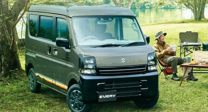 suzuki carry, campervan, kei car, suzuki every, Suzuki Every J Limited, Konsumsi BBM 15 Km/Liter, Saudara Suzuki Carry Ini Tampil ala Campervan Kalcer