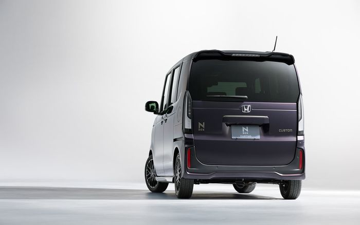 mobil baru, honda, kei car, honda step wgn, Honda N-Box Custom, Bisa Dibilang Honda Step WGN Mini, Ini Spek Honda N-BOX Custom