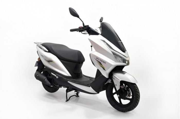 honda pcx 160, pcx 160, matic dek rata, PGX150, PCX Versi Dek Rata Muncul dengan Mesin 150 Cc, Harga Rp 22 Jutaan