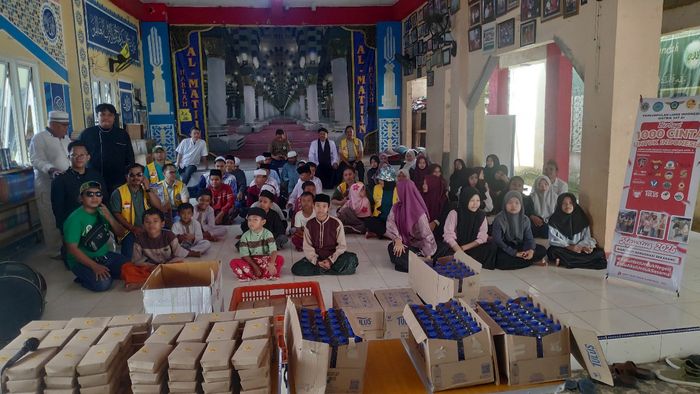 wuling, Komunitas Wuling Jakarta, Wuling Jakarta Raya, Lions Club Jakarta Monas Heritage Auto, Anniversary ke-7 WJR, Rasa Syukur Anniversary ke-7, Wuling Jakarta Raya Gelar Jumat Berkah Sebulan Penuh