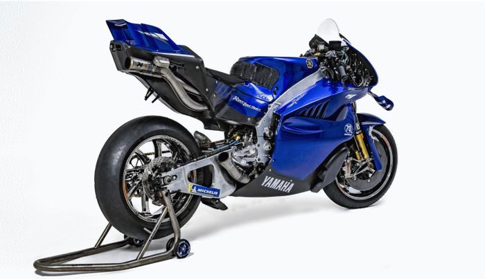 MotoGP, Andrea Dovizioso, yamaha yzr m1, augusto fernandez, yamaha yzr m1 v4, m1 v4, Senjata Baru Yamaha MotoGP Muncul, YZR M-1 Mesin V4 Siap Balapan Minggu Ini