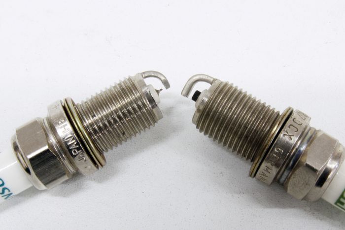 mobil bekas, busi mobil, warna busi, warna busi mobil, arti warna ujung busi, arti warna ujung busi mobil, arti warna busi, Akhirnya Tahu, Arti Warna Pada Busi di Mobil Bekas Karburator