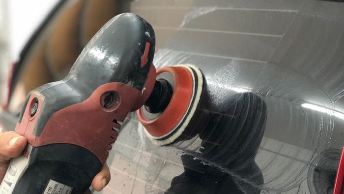 jamur, kaca, kaca mobil, coating, Bercak Air di Kaca Mobil Susah Hilang? Ini Solusi dari Bengkel