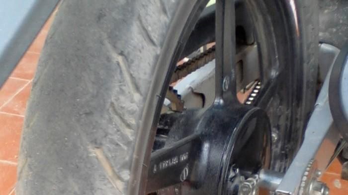 ban motor, ban fdr, ban kotak, Ban Mengotak, Ban Motor Mengotak, Gak Ada Yang Ngebentuk, Ini Penyebab Ban Motor Bisa Berubah Mengotak Sendiri