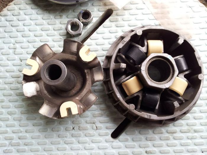 motor matic, slide piece, Slide piece teflon, manfaat slide piece, manfaat slide piece bahan teflon, manfaat pakai slide piece teflon di motor matic, Ternyata Ini Manfaat Slide Piece Bahan Teflon di CVT Motor Matic