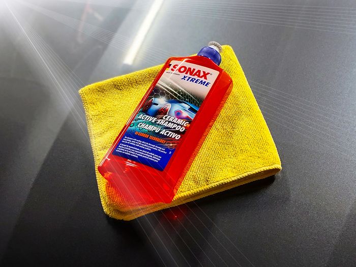 cuci mobil, mobil bekas, sampo mobil, kenapa sampo licin, kenapa sampo mobil licin, sampo mobil kenapa licin, Rahasia di Balik Efek Licin Sampo Mobil, Ahli Ini Ungkap Fungsinya