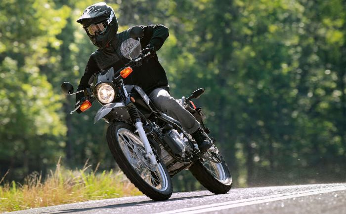 Amerika Serikat, yamaha, trail jadul, yamaha xt250, motor dual purpose, Punya Aura Motor Trail Jadul, Yamaha XT250 Model 2025 Bisa Jalan 264 KM Sekali Full Tank