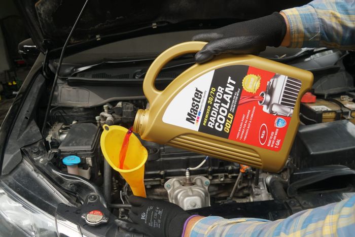 Radiator, mobil bekas, penyebab radiator berkarat, penyebab radiator mobil berkarat, radiator mobil berkarat, radiator berkarat, penyebab daleman radiator mobil berkarat, penyebab daleman radiator bisa berkarat, Akhirnya Tahu, Penyebab Ada Karat di Dalam Radiator Mobil Bekas