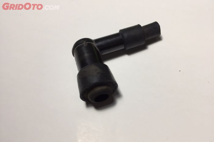 Ini Penyebab Dan Cara Mencegah Motor Matic Mogok Saat Hujan Deras