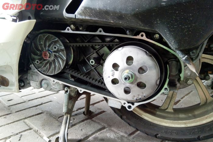 Ini Sumber Penyebab V-belt Motor Matic Umurnya Sebentar, Awas Putus
