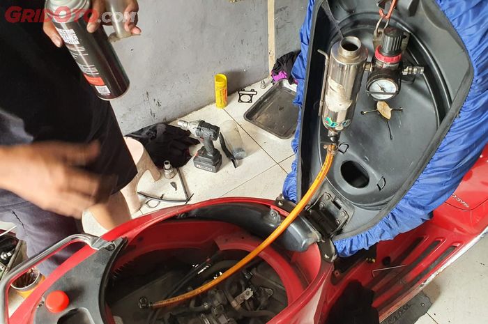 Ini Sebabnya Mesin Motor Bekas Injeksi Juga Butuh diinfus