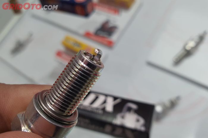 Cara Membedakan Busi Motor NGK Asli dan Palsu, Yang Mudah Cek Bungkusnya