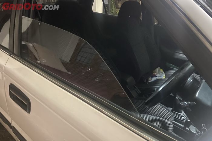 Akhirnya Tahu, Penyebab Kaca Jendela Mobil Nggak Mau Naik
