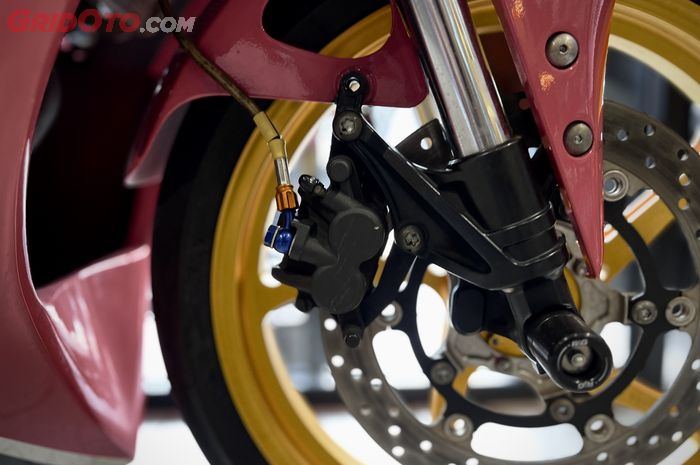 Ternyata Kampas Rem Motor Bahan Ini Gak Dianjurkan Buat Harian, Simak