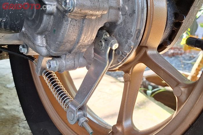 Rem Teromol Motor Matic Keras dan Tidak Mau Balik? Obatnya Simpel