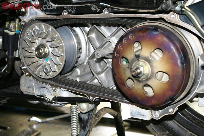 Jangan Biarkan Hal Ini Terlupakan Saat Servis CVT Motor Matic