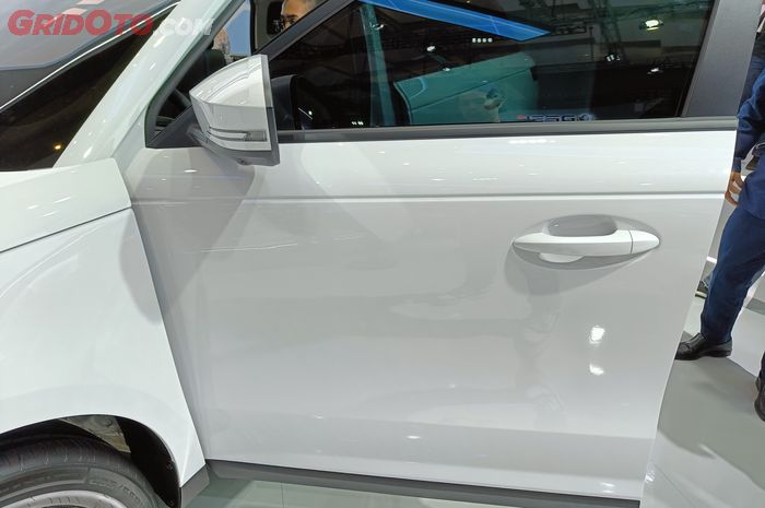 Sering Luput Diperhatikan, Ciri-ciri Engsel Pintu Mobil Perlu Dilumasi