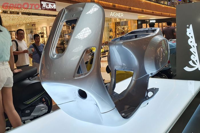Punya Bentuk yang Unik, Ini Kelebihan Rangka Monokok Punya Vespa Matic