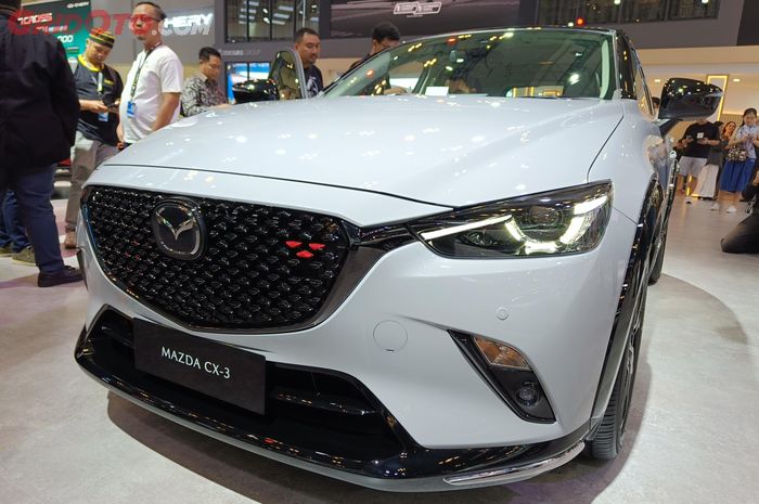 Intip Perbedaan Mazda CX-3 Kuro dengan CX-3 Pro AutoExe di GIIAS 2025