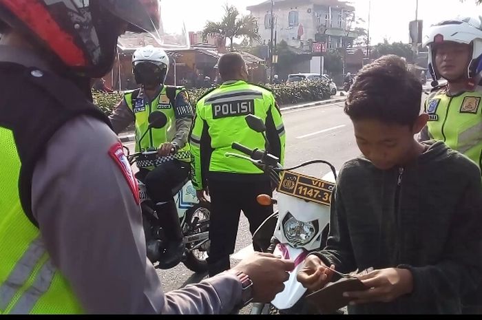 Ramai Lupa Bawa SIM dan STNK Tidak Bisa Kena Tilang, Polisi Beberkan Faktanya