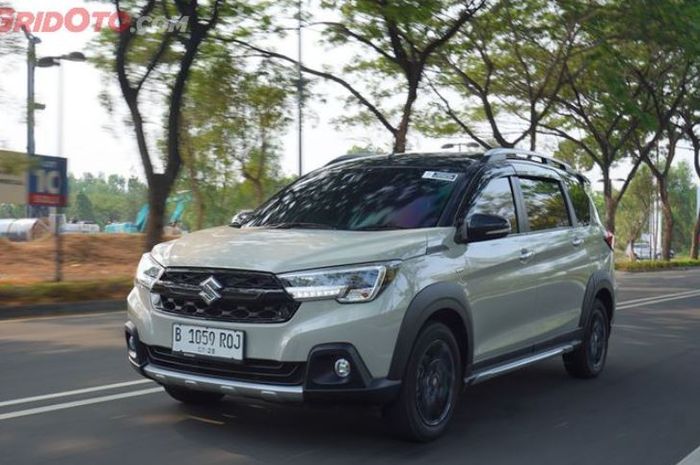 Berfitur Canggih dan Tangguh, Mobil Bekas Suzuki XL7 Harganya Segini