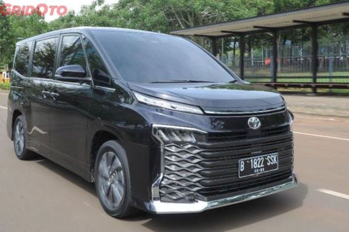 Cocok Buat Keluarga Mapan, Segini Harga Toyota Voxy per April 2025