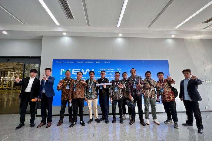 Main Ke Pabrik Chery, Satu Jam Bisa Jadi Mobil JAECOO Sebanyak Ini