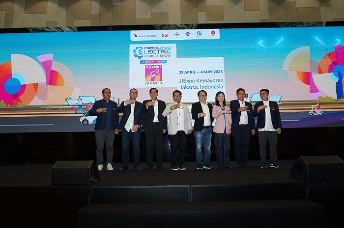 Dimeriahkan Ratusan Merek, Pameran PEVS 2025 Resmi Dibuka Dengan Harga Tiket Semurah Ini