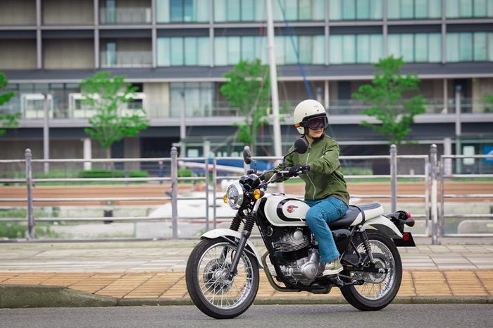 Lebih Kalcer dari W175, Intip Spek dan Harga Kawasaki W230 Update Mei 2025