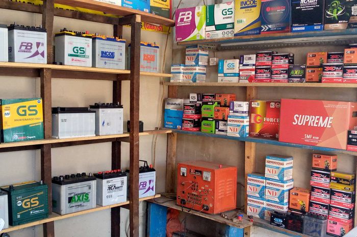 Kata Ahli Beli Aki Motor KW Cuma Buang Duit, Ini Alasannya