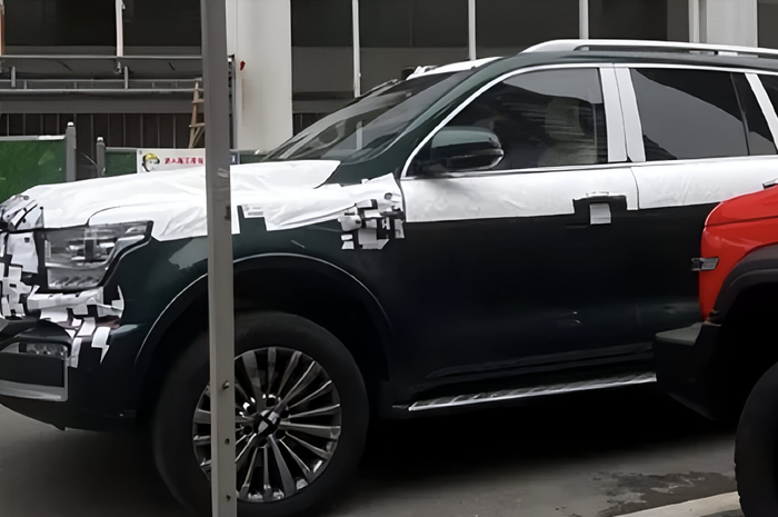 Sempat Dipakai Presiden Prabowo, GWM Tank 500 Facelift Berkamuflase Tepergok Uji Jalan