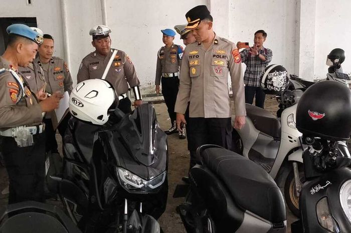Begini Kan Adil, Polisi Tilang Sesama Polisi saat Razia Operasi Patuh Karena Kesalahan Ini