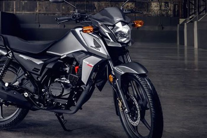 Honda Luncurkan Motor Baru Saudara CB150 Verza, Cuma Habisin 2,5 Liter BBM Buat Tempuh 100 KM