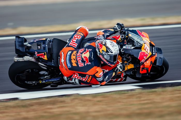 Logo Malaikat Penyelamat KTM Diam-diam Sudah Muncul di MotoGP Inggris 2025