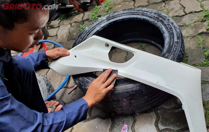 warna motor, cara mengubah warna doff jadi glossy, cara mengubah warna motor doff jadi glossy, gimana cara mengubah warna motor doff jadi glossy, warna motor doff, warna motor glossy, Baru Tahu, Ternyata Begini Cara Mengubah Warna Body Motor Doff Jadi Glossy