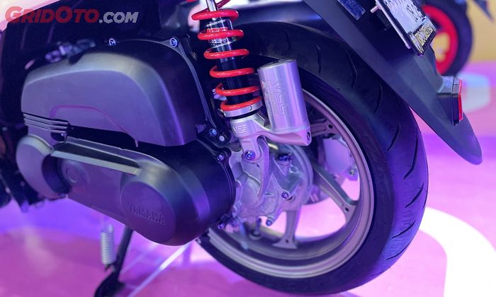 Yamaha Fazzio, Fazzio Modifest 2025, Modifikasi Fazzio Kaki-kaki NMAX, Ala Supermoto Pakai Part Sultan