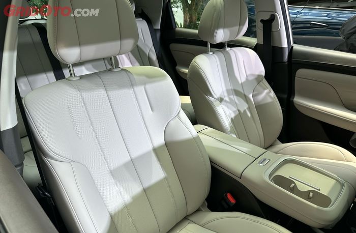 mobil listrik, GAC Group, Aion Indonesia, AION UT, Mobil Listrik 5 Seater, Melihat Langsung AION UT di China, Mobil Listrik Compact 5 Seater, Bakal Launching di GIIAS 2025