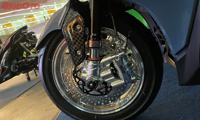 Aerox Alpha Turbo, Modifikasi Aerox Alpha, Modifikasi Yamaha Aerox Turbo, Versi Terakhir Pakai Kaki Ala Moge