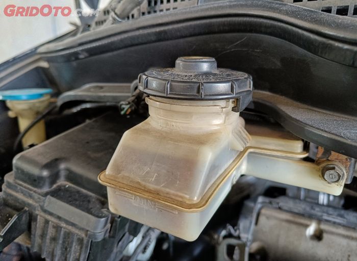 mobil bekas, rem mobil, rem mobil bekas, cara merawat rem mobil, cara merawat rem, Cara Ampuh Merawat Rem Mobil Per Enam Bulan, Begini Triknya