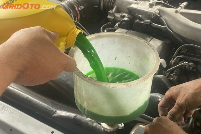 Ini Penyebab Mobil Sering Kehilangan Banyak Air Radiator, Simak