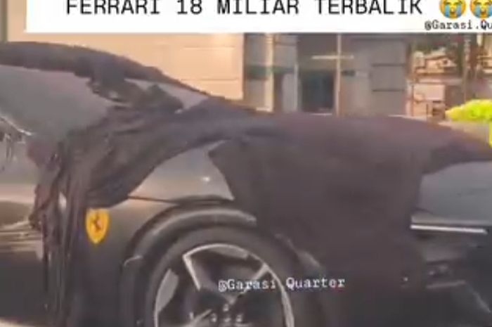 Sopir Towing Merana, Ferrari Purosangue Harga Rp 18 M Ini Terbalik Miring