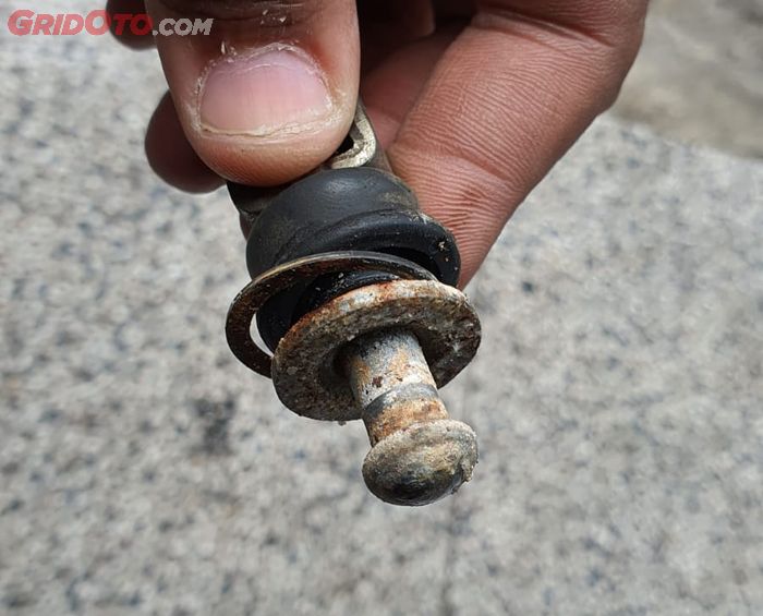 motor bekas, master rem, master rem motor, penyebab sil master rem cepat aus, penyebab sil master rem motor cepat aus, apa penyebab sil master rem motor cepat aus, kenapa sil master rem motor cepat aus, sil master rem motor, Sil Master Rem Motor Bisa Cepat Aus Gara-gara Kebiasaan Sepele Ini, Simak