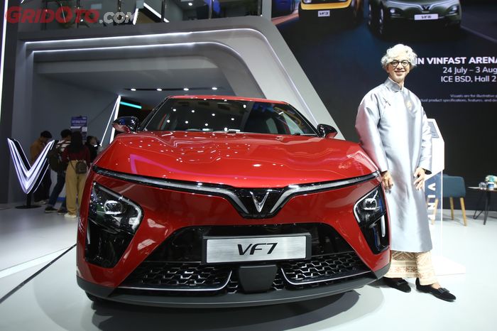 mobil listrik, didiet maulana, VinFast Indonesia, GIIAS 2025, Vinfast Padukan Budaya Vietnam dan Indonesia di GIIAS 2025, Kerjasama Bareng Didiet Maulana