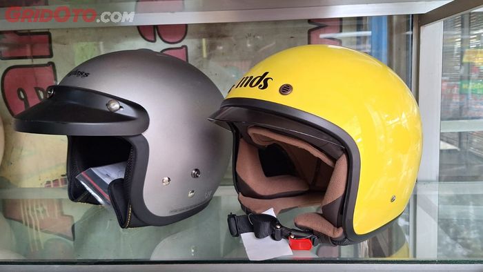 helm, Bengkel Helm Sawangan, mds magnum, helm classic, cargloss classic, Pesaing Berat MDS Magnum, Helm Cargloss Classic Cuma Dibanderol Segini