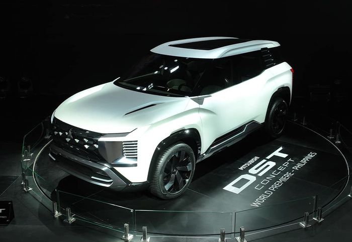 mitsubishi, mitsubishi motors, Mitsubishi DST Concept, DST Concept, Mitsubishi Pamer Kotak Misteri di Instagram, Diduga Teaser SUV Tiga Baris DST Concept