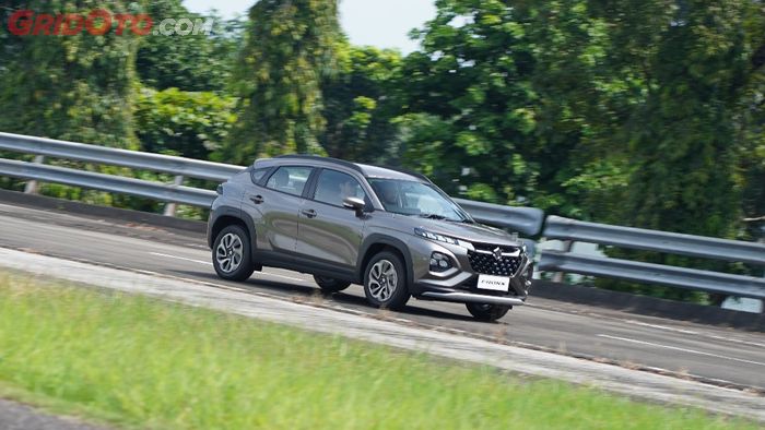 mobil baru, suzuki, Termurah, Laku keras, Suzuki Fronx, Tiga Alasan Kenapa Suzuki Fronx GL Bisa Laris Manis di Indonesia