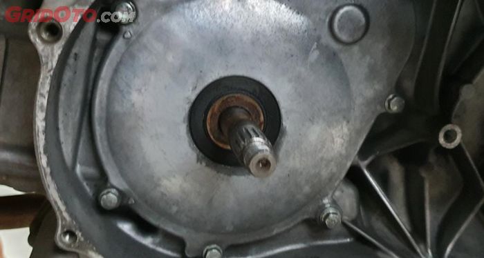 cvt motor matic, sil pulley, CMC Garage, Adopsi Teknologi Pesawat, Ini Alasannya Sil Pulley Motor Matic Lawas Jarang Rembes