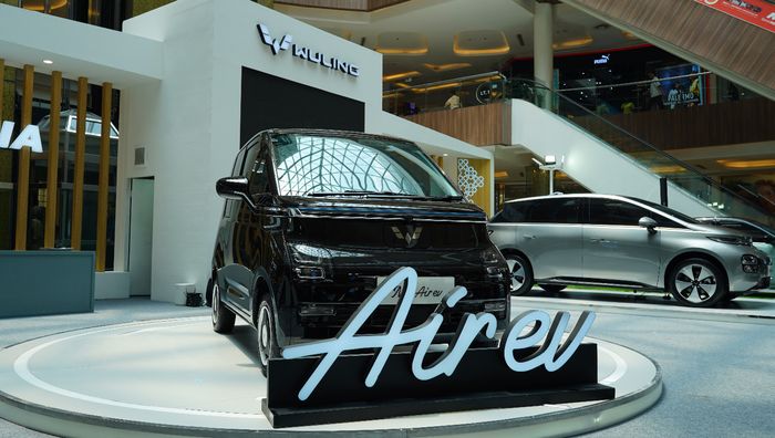 mobil baru, harga, wuling, wuling air ev, Otomotif award 2025, Juaranya Light EV OTOMOTIF Award 2025, Berapa Harga Wuling Air ev?